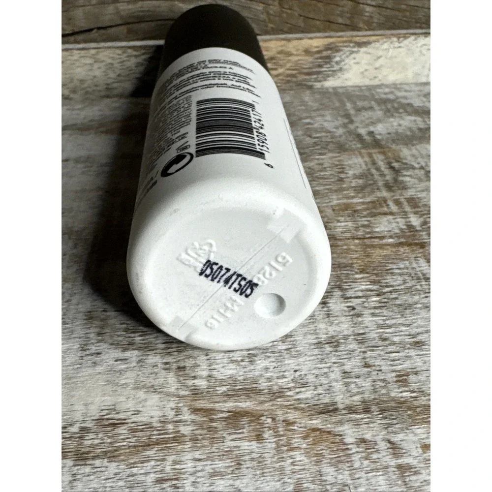 TIGI smoothing hair